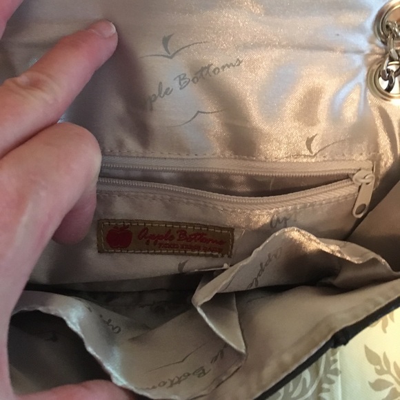 COPY - Authentic Apple bottoms black leather bag - Picture 7 of 8